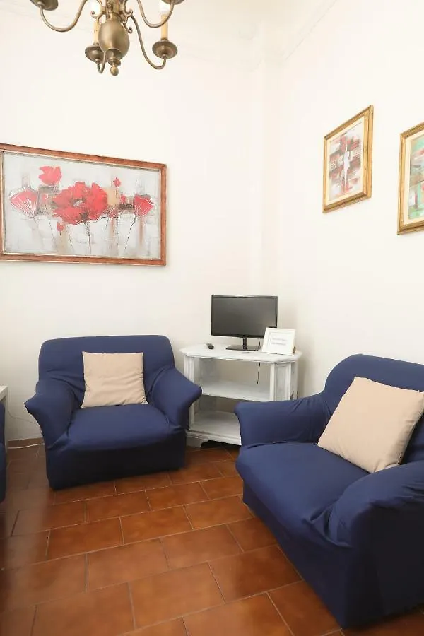 Apartment Santo Spirito 3 Bedroom Florence