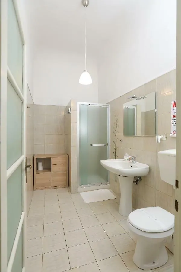 Santo Spirito 3 Bedroom Florence 0*,